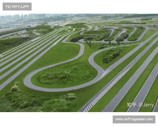 恩平赛道飞跃段成决胜关键,选手称其全面考验综合能力